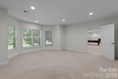 Sellers have now moved out and had the house freshly painted and - photo 33