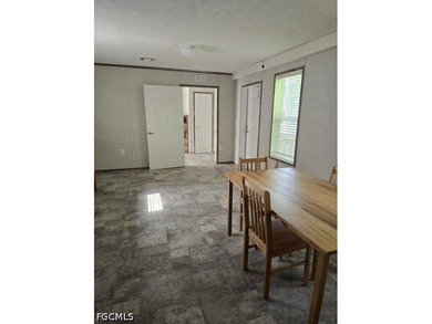 2018 manufactured home situated on a corner lot featuring 2 - photo 2