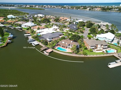 Landmark riverfront residence in the prestigious Venezia - photo 5
