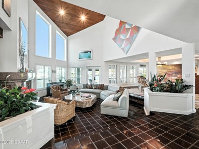 Landmark riverfront residence in the prestigious Venezia - photo 10
