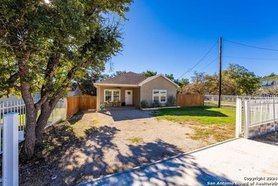 Canyon Lake Home For Sale in Canyon Lake Texas