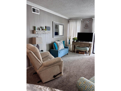 This is the condo that you've been waiting for! Beautifully - photo 2