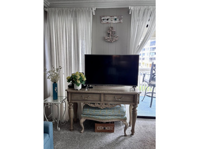 This is the condo that you've been waiting for! Beautifully - photo 4