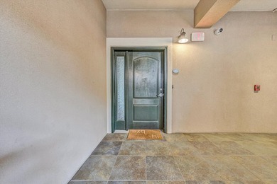 Beautiful 4th floor, end W/F condo features 4 BR, 3 full BA. End - photo 7
