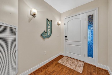 Beautiful 4th floor, end W/F condo features 4 BR, 3 full BA. End - photo 8
