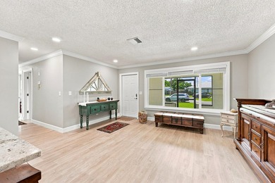 Fully renovated CBS home situated on an over sized .33 acre lot - photo 12