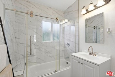Rarely does a fully remodeled 4-bedroom, 3-bathroom, 1,504 - photo 21