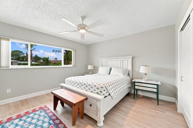 Fully renovated CBS home situated on an over sized .33 acre lot - photo 24