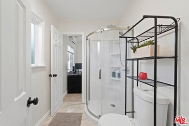 Rarely does a fully remodeled 4-bedroom, 3-bathroom, 1,504 - photo 25