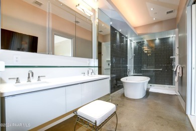 Luxury condo in the heart of downtown Prescott, just one block