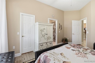 Beautifully maintained and tastefully decorated Black Diamond - photo 25