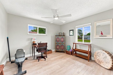 Fully renovated CBS home situated on an over sized .33 acre lot - photo 28