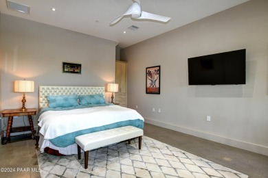 Luxury condo in the heart of downtown Prescott, just one block