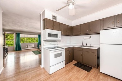 Seller Relocation for work! Fantastic opportunity to own a - photo 2