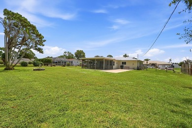 Fully renovated CBS home situated on an over sized .33 acre lot - photo 39