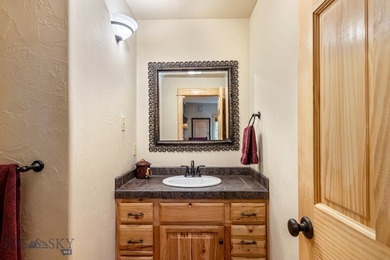 A distinctive Meadow Village offering, this 5-bedroom, 5 - photo 44