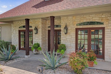 Custom Single-Story Estate on 1.37 Acres with Greenbelt, Creek - photo 4