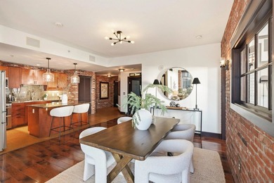 New York loft style meets the San Diego waterfront. Welcome to - photo 7