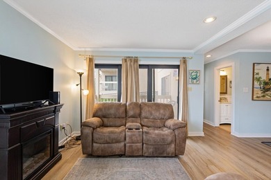 Second row from the ocean, this turn-key remodeled, 2br/2bath - photo 10