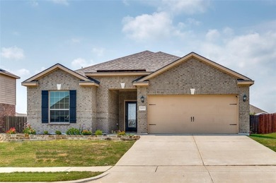 Lake Ray Roberts Home For Sale in Sanger Texas