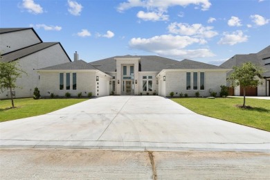 Lake Home For Sale in Fort Worth, Texas