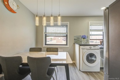 Welcome to this beautifully updated home featuring a 2-bedroom - photo 6