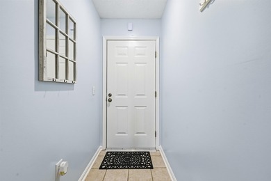 BEAUTIFULLY FURNISHED GROUND FLOOR UNIT- THIS 1 BEDROOM 1 BATH - photo 6