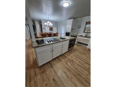 Charming and well maintained 2 bedroom, 2 bathroom home designed - photo 12