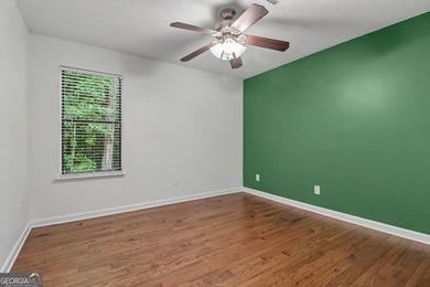 Beautifully renovated and move-in ready, this exceptional 4 - photo 15