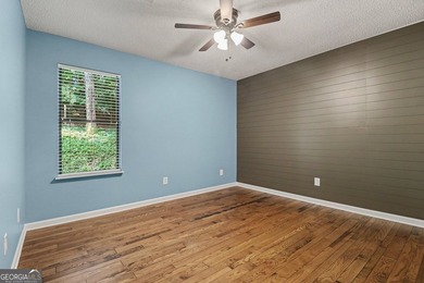 Beautifully renovated and move-in ready, this exceptional 4 - photo 16