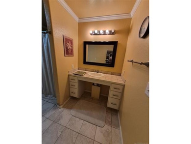 Charming and well maintained 2 bedroom, 2 bathroom home designed - photo 19