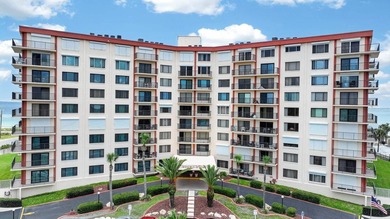 RARE 3-BEDROOM, 3-BATH CORNER RESIDENCE WITH TWO PRIMARY SUITES - photo 1