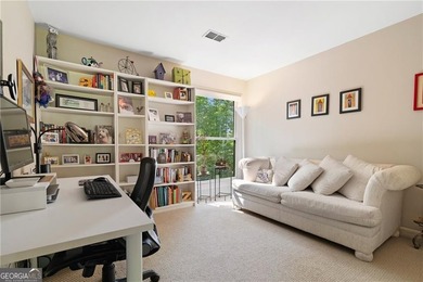 Private nature retreat home with a finished terrace level - photo 23