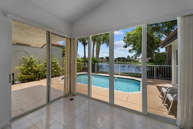 Great opportunity in Palomar at Boca Pointe. This true 3-bedroom - photo 5