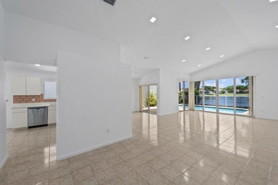 Great opportunity in Palomar at Boca Pointe. This true 3-bedroom - photo 10