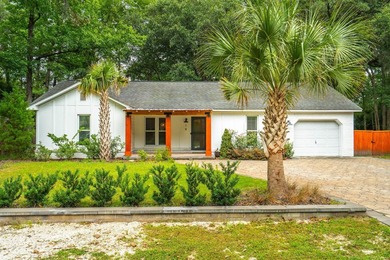 Discover this wonderful three-bedroom, two-bathroom brick ranch - photo 4