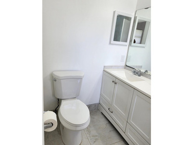 Welcome to this charming 3-bedroom, 2-bathroom townhouse located - photo 15