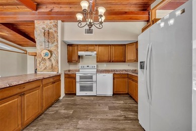PRICE IMPROVEMENT! Don't miss this newly repositioned gem. You - photo 18