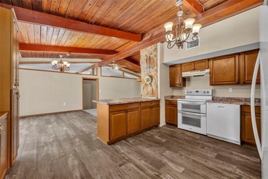 PRICE IMPROVEMENT! Don't miss this newly repositioned gem. You - photo 19