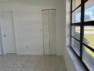Welcome to this charming 3-bedroom, 2-bathroom townhouse located - photo 19