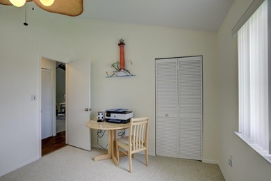 TURNKEY,FULLY FURNISHED 2BR/2BA with stunning lake and golf - photo 24