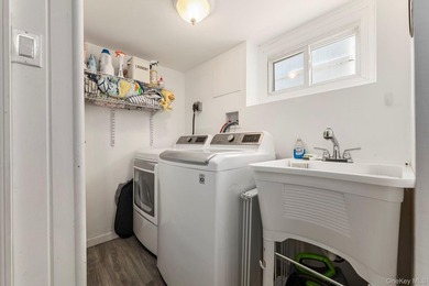 Welcome To 80 Central Boulevard, Merrick - A Beautifully - photo 25