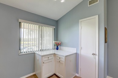 TURNKEY,FULLY FURNISHED 2BR/2BA with stunning lake and golf - photo 27