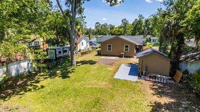 Welcome home! A complete rehab done RIGHT, with features and - photo 31