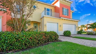 (private lake, pond, creek) Townhome/Townhouse For Sale in Fort Myers Florida