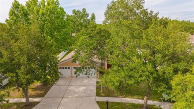 Virtually Staged. Seller offering $10,000 in buyer incentives - photo 2