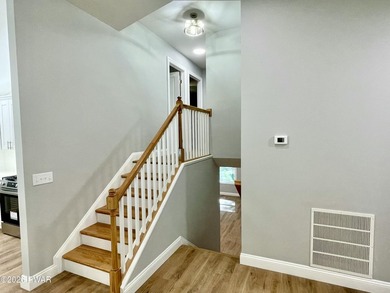 CUSTOM NEW CONSTRUCTION CONTEMPORARY SPLIT-LEVEL IN POCONO - photo 11