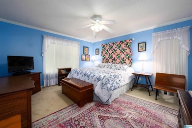Very nice four bedroom, 3 bath home on quiet circle overlooking - photo 12