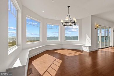 Set on a 2.38 acre peninsula with 1,100 feet of waterfrontage - photo 20