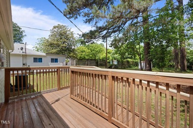 1208 W Murray Ave is a Duke-area darling that's been quietly